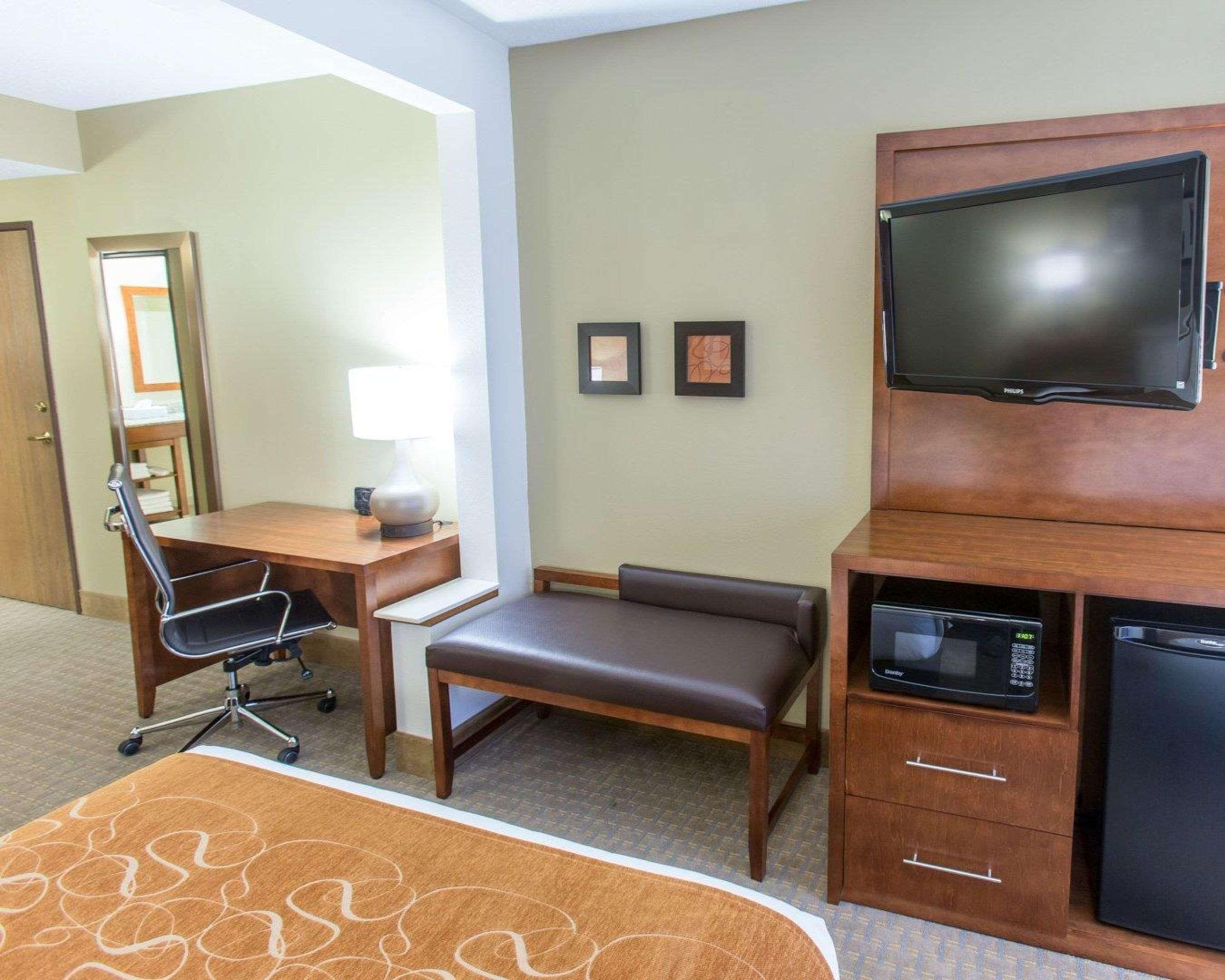 Comfort Suites Marquette Exterior foto